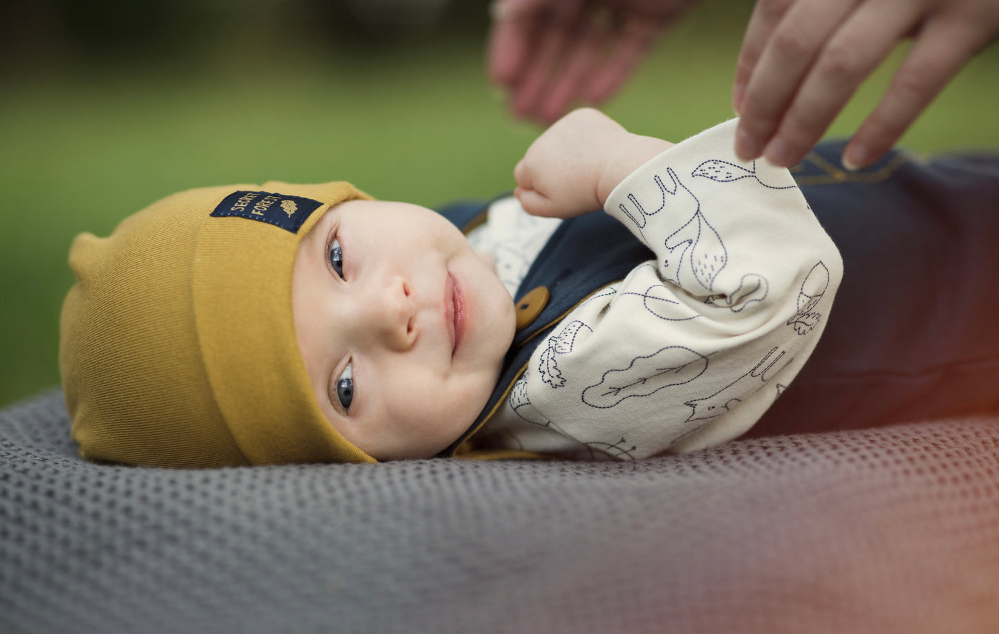 Long sleeve side snap bodysuit - Secret Forest